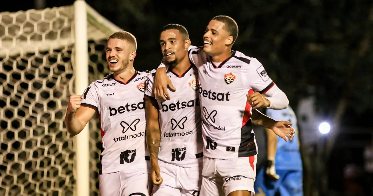 Vitória vence o Criciúma no Barradão e abre três pontos de vantagem do Z4